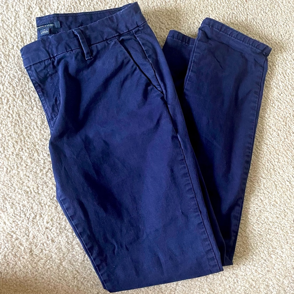 Tommy Hilfiger - navy blue - size 4 - khaki style pants